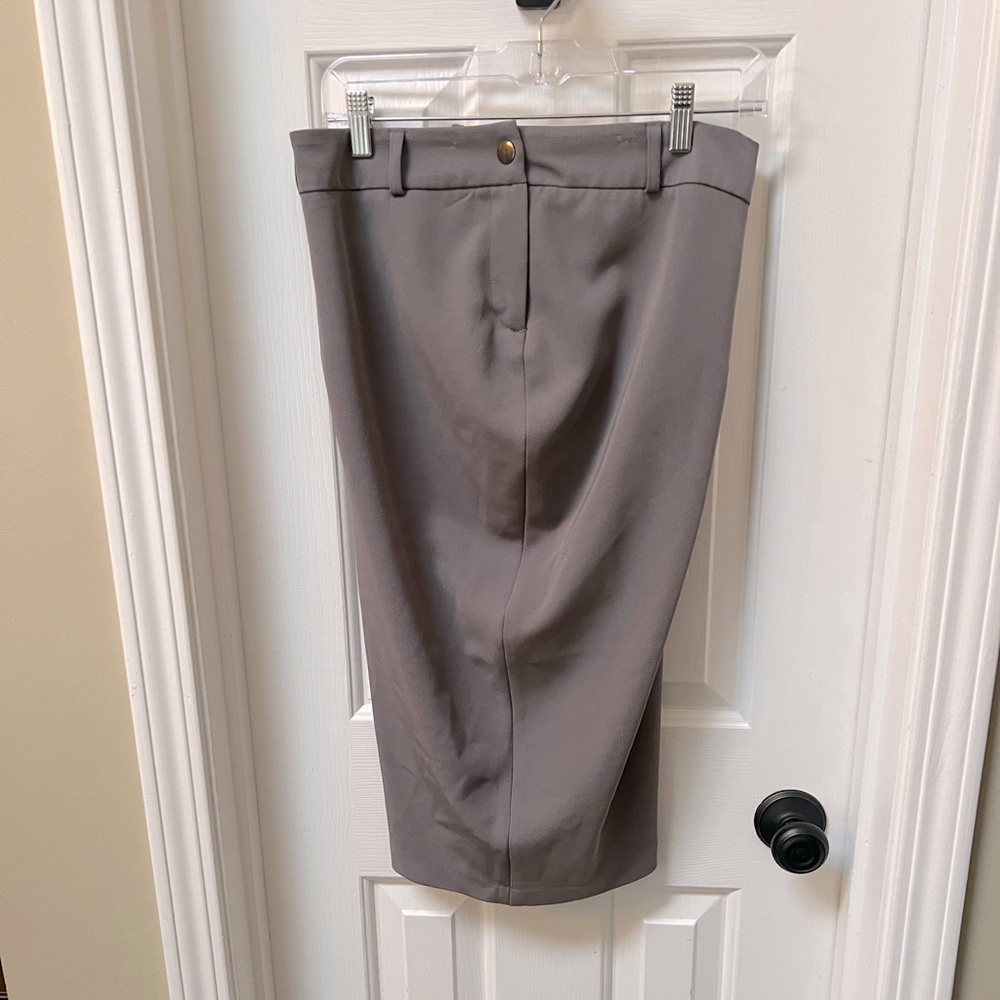 Venus  High-waisted Gray Pencil Skirt (below knees) EUC - 8